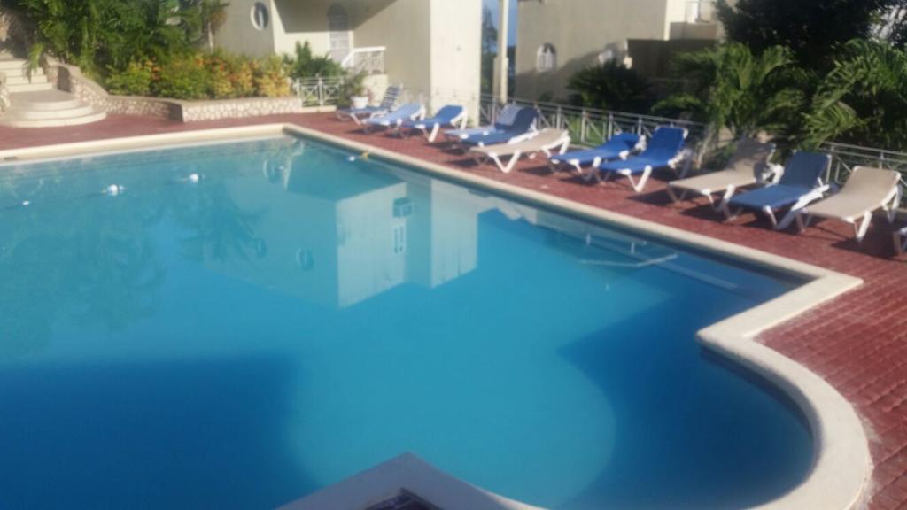 Appartamento Chill On The Hill Ocho Rios Esterno foto
